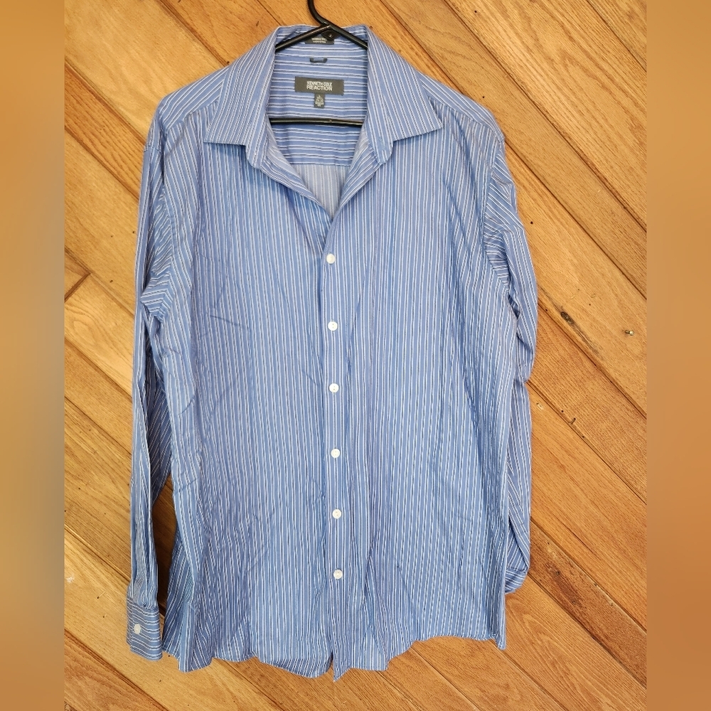 Kenneth Cole Reaction large regular fit wrinkle free blue and white dress shirt